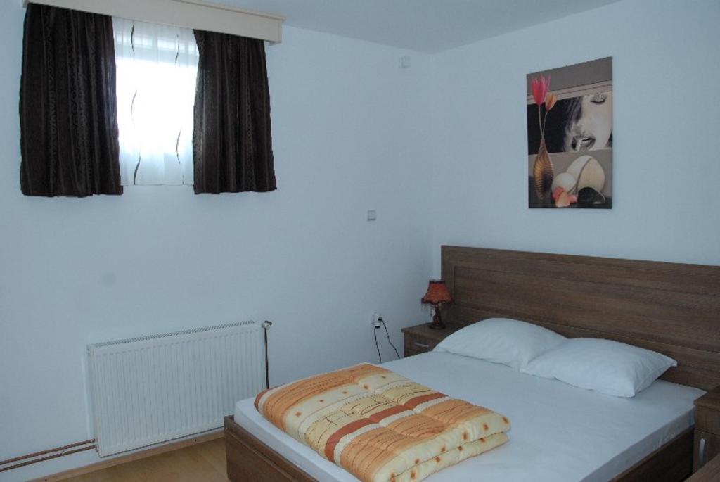 Guesthouse Vila Nova Morović Zimmer foto